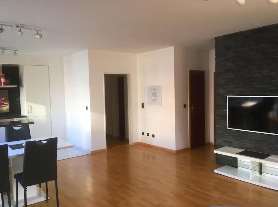 4 Zimmer Wohnung Mit 6 Betten Nahe Hamburg Glinde  Exterior foto